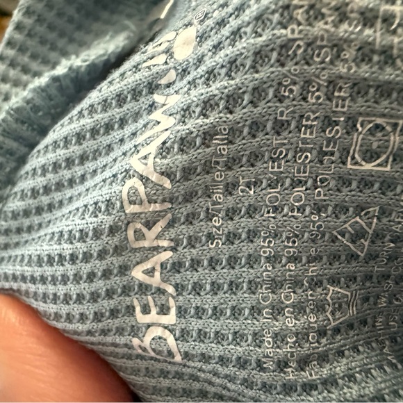 Bear Paw Toddler Two Piece Light Blue Set Size 2T (fits more 18 months) - Picture 5 of 5